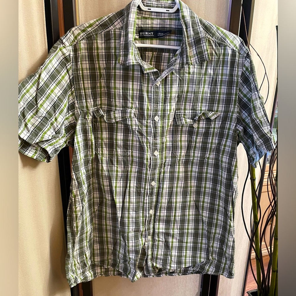 💙Men’s Burnt brand cotton short sleeve in green & white plaid. Large